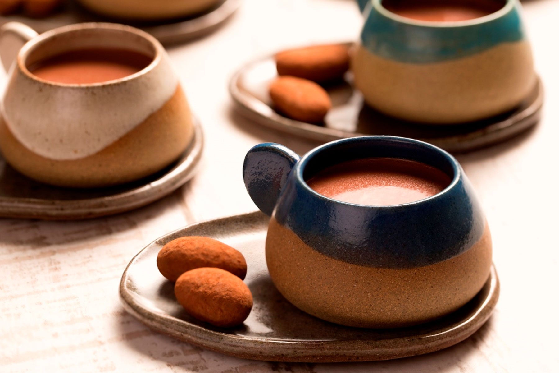Dica de Inverno: Chocolate quente convida a pausa com sabor cheio de Dengo.